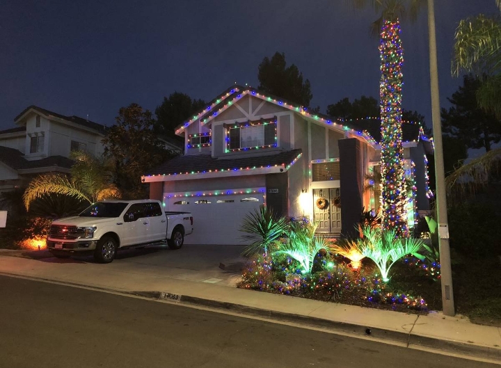 Christmas Lights Etc. Reviews 1 Review of